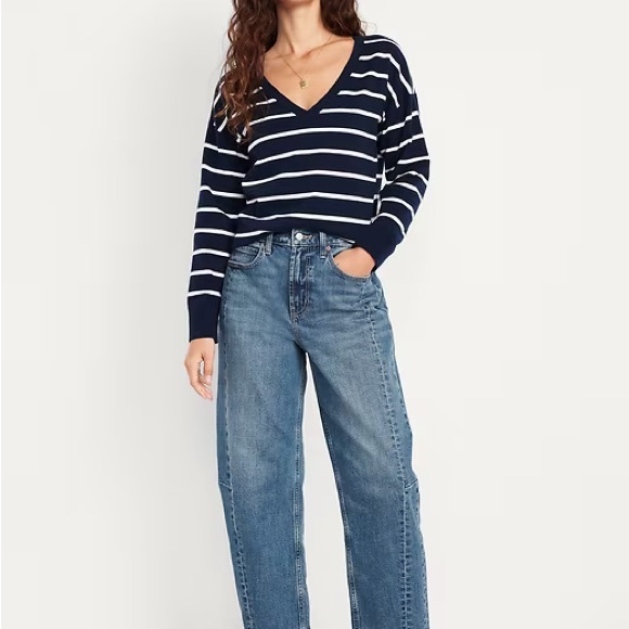 High-Waisted Barrel Ankle Jeans - Picture 4 of 5